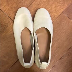 Everlane // The day glove in cream size 6